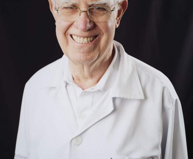 MEDICINA EM ANDRADINA: DESPEDIDA DO DR. EDEBRANDO HERREROS