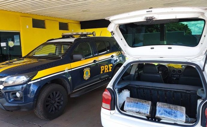 APREENSÃO DE DROGAS: PRF RETIRA 85 KG DE MACONHA