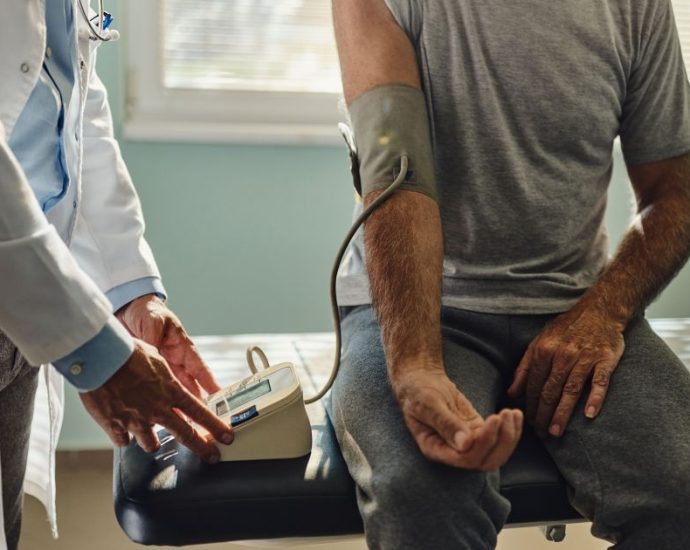 HIPERTENSÃO: COMO CONTROLAR SEM MEDICAMENTOS