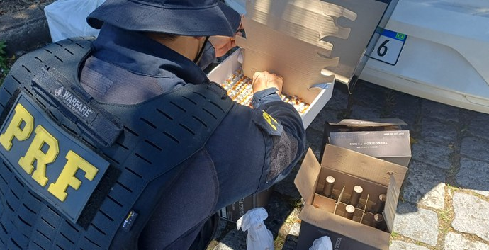 MEDICAMENTOS CONTROLADOS: APREENSÃO NA DUTRA