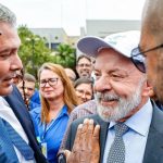 REDES SOCIAIS: IMPACTO NA POLÍTICA E SOCIEDADE