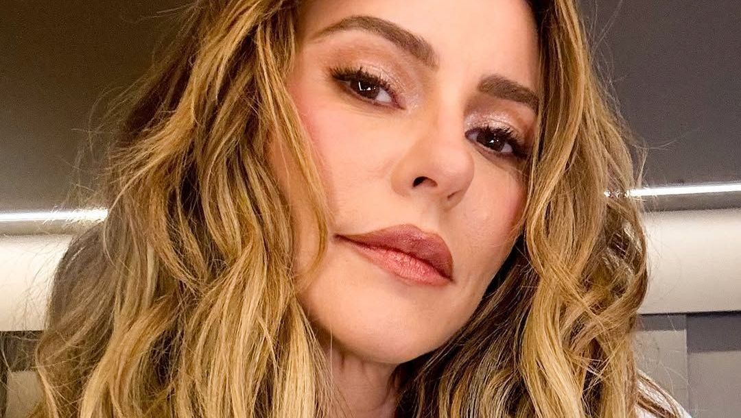 INVASÃO DE PRIVACIDADE: PAOLLA OLIVEIRA DESABAFA