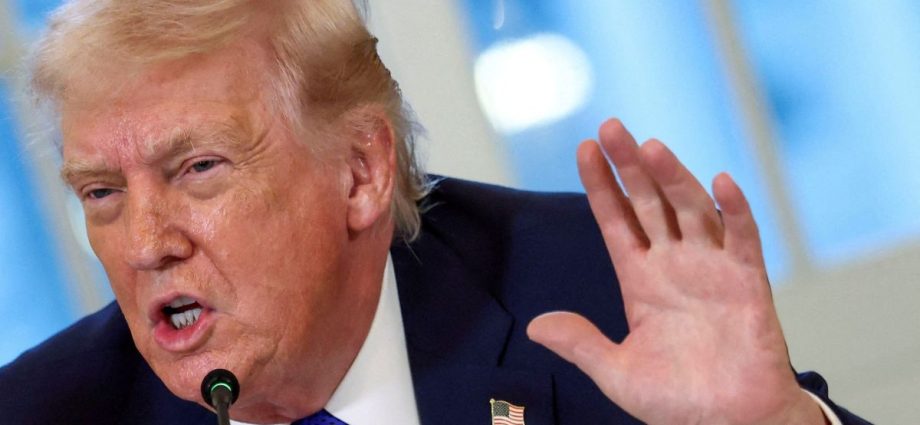 TARIFAS SOBRE SEMICONDUTORES E MINERAIS CRÍTICOS