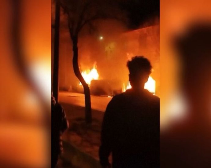 HOSPITAIS NO IRÃ: A REALIDADE EM TEMPOS DE PROTESTO