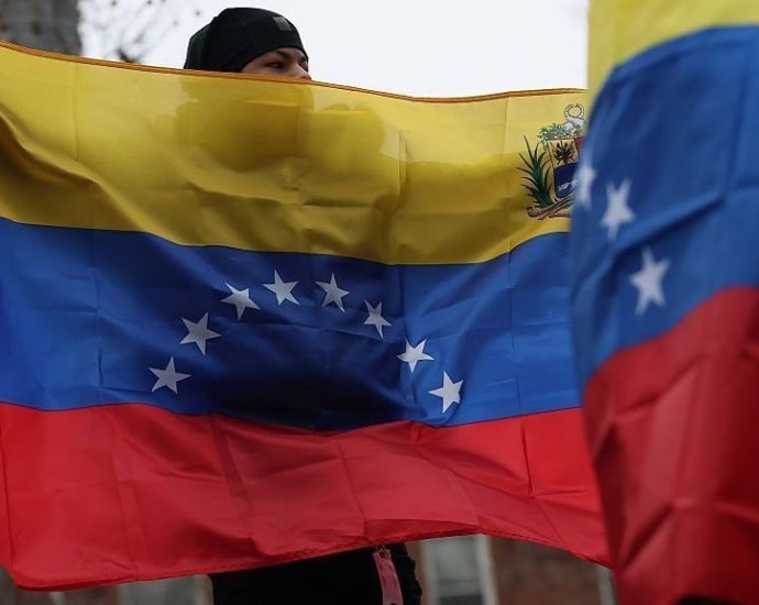 VIOLAÇÕES DE DIREITOS NA VENEZUELA: UM ANÁLISE ATUAL