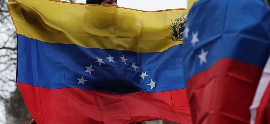 VIOLAÇÕES DE DIREITOS NA VENEZUELA: UM ANÁLISE ATUAL
