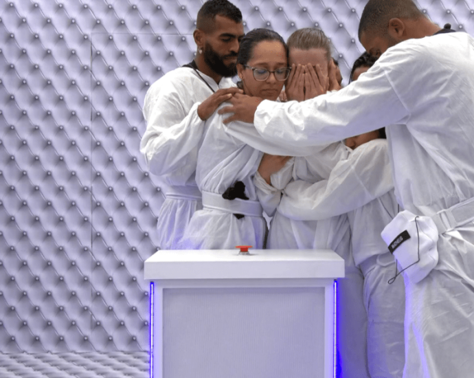 BANHO NO QUARTO BRANCO: IMPACTOS NA SAÚDE