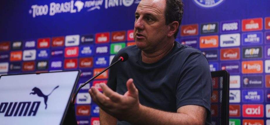 BAHIA ENFRENTA CORINTHIANS EM MUDANÇA POLÊMICA