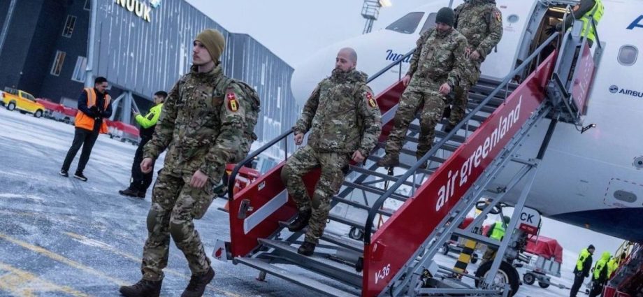 TROPAS DA DINAMARCA CHEGAM À GROENLÂNDIA: VEJA FOTOS