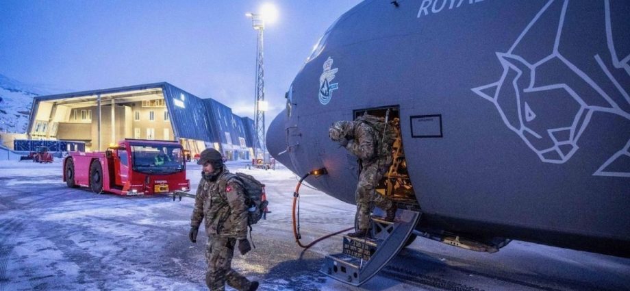 OTAN: FRANÇA SOLICITA EXERCÍCIOS NA GROENLÂNDIA