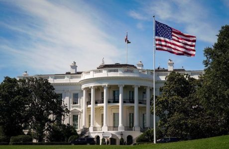 GOVERNO DOS EUA INICIA PARALISAÇÃO BREVE SEM APROVAÇÃO