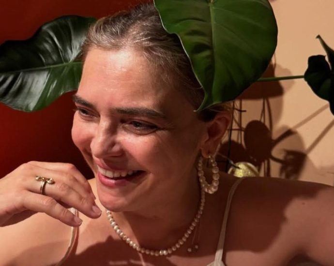 TRAGÉDIA: FAMOSOS LAMENTAM MORTE DE TITINA MEDEIROS