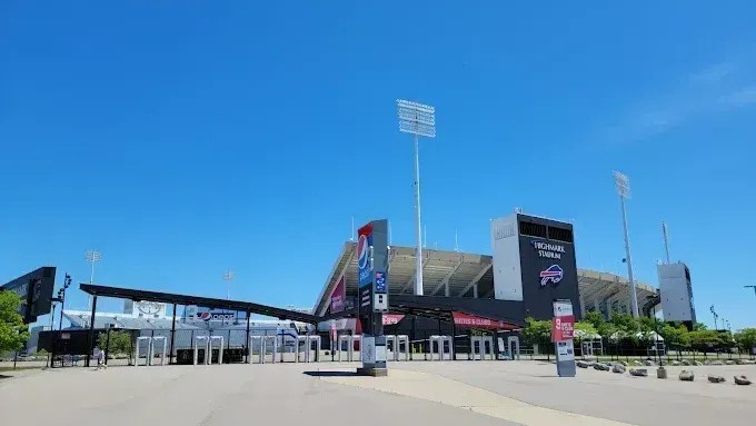 MEMENTOS DO STÁDIO: BILLS VENDENDO MICTÓRIOS E MAIS
