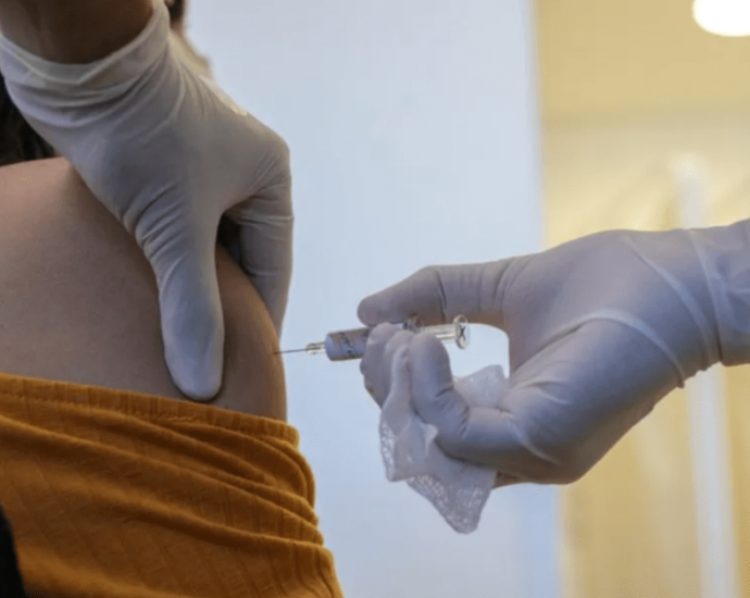 VACINAÇÃO CONTRA SARAMPO E FEBRE AMARELA EM SÃO PAULO