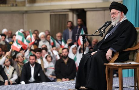 IRÃ ALERTA SOBRE CONFLITO REGIONAL EM CASO DE ATAQUE