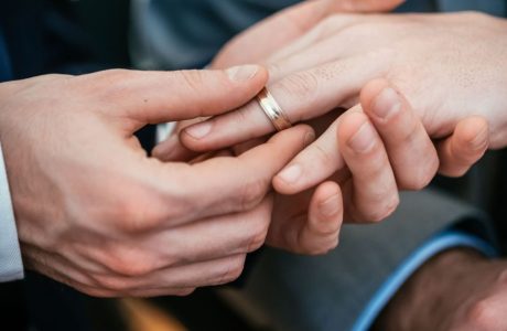 CASAMENTO GAY: APOIO ATINGE 52% NO BRASIL
