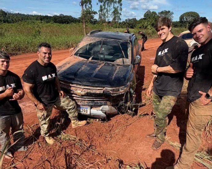 FISICULTURISMO: ACIDENTE NA TRANSAMAZÔNICA NÃO DEIXA FERIDOS