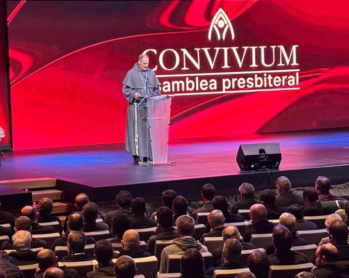 ASSEMBLEIA PRESBITERAL: BENEFÍCIOS DA EVANGELIZAÇÃO COLETIVA