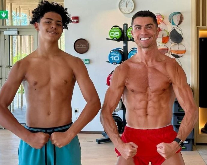 CRISTIANO RONALDO: EVOLUÇÃO DO CRAQUE PORTUGUÊS ANO A ANO