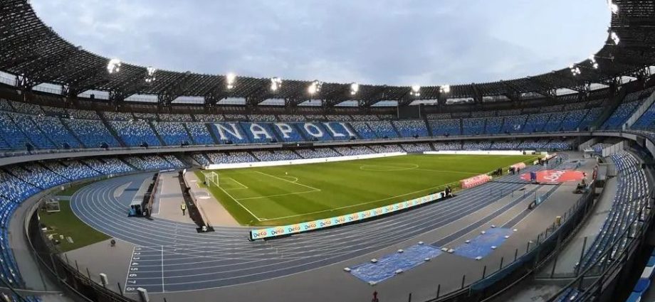 NAPOLI X COMO: HORÁRIO E ONDE ASSISTIR AO JOGO