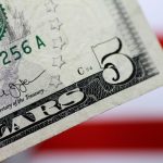 DÓLAR EM ALTA: IMPACTOS NO MERCADO E ECONOMIA